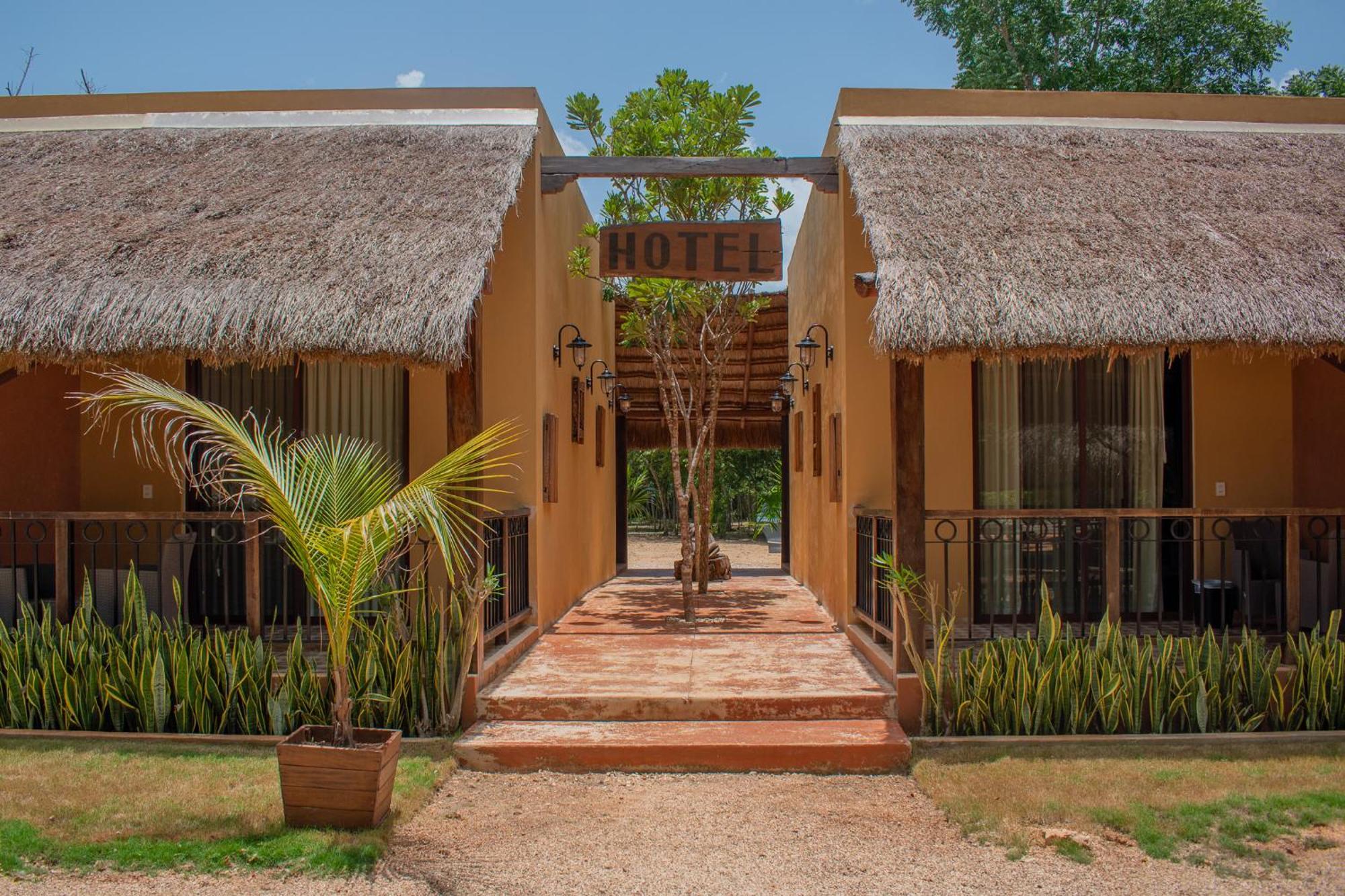 Xuux Peek By Tecnohotel Yaxche Exterior foto